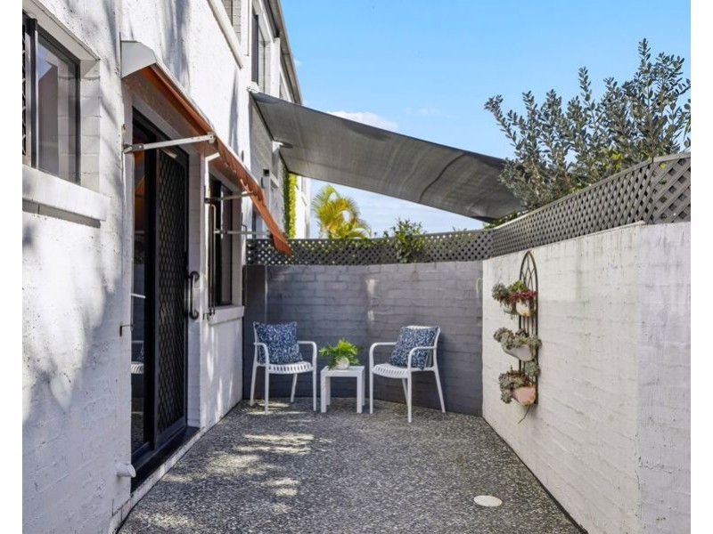 3/37 T E Peters Drive, Broadbeach Waters QLD 4218