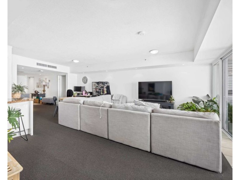 135/326 Marine Parade, Labrador QLD 4215