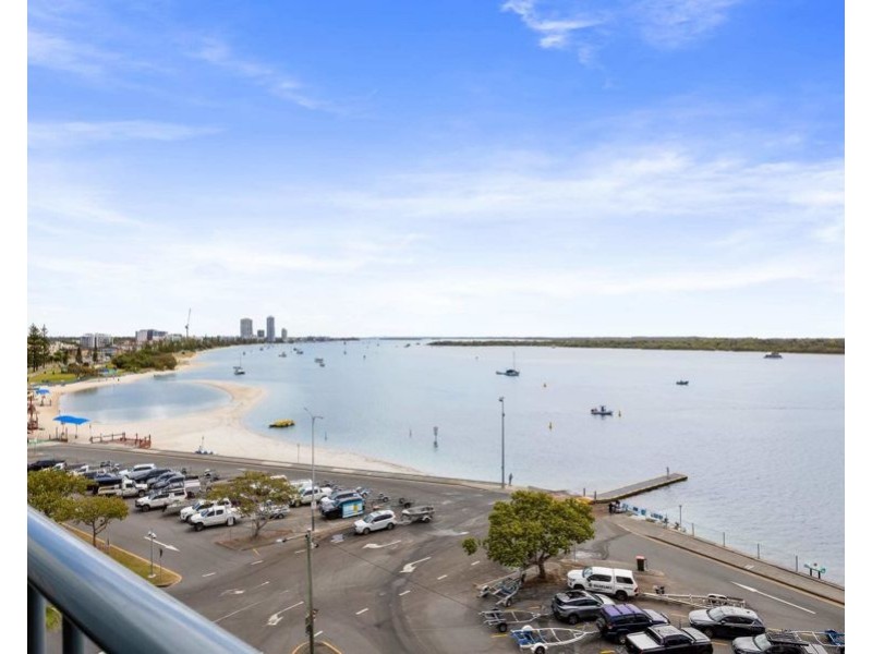 135/326 Marine Parade, Labrador QLD 4215