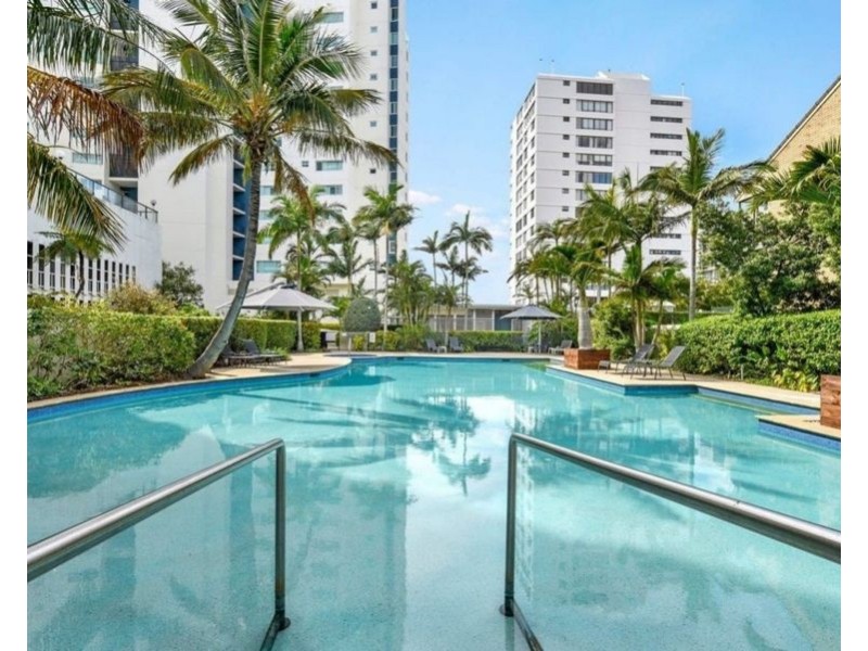 135/326 Marine Parade, Labrador QLD 4215