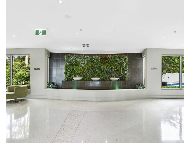 135/326 Marine Parade, Labrador QLD 4215