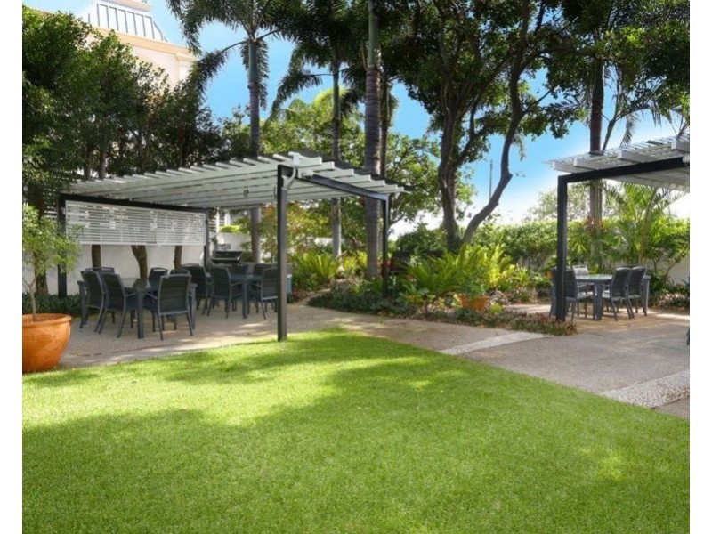 135/326 Marine Parade, Labrador QLD 4215