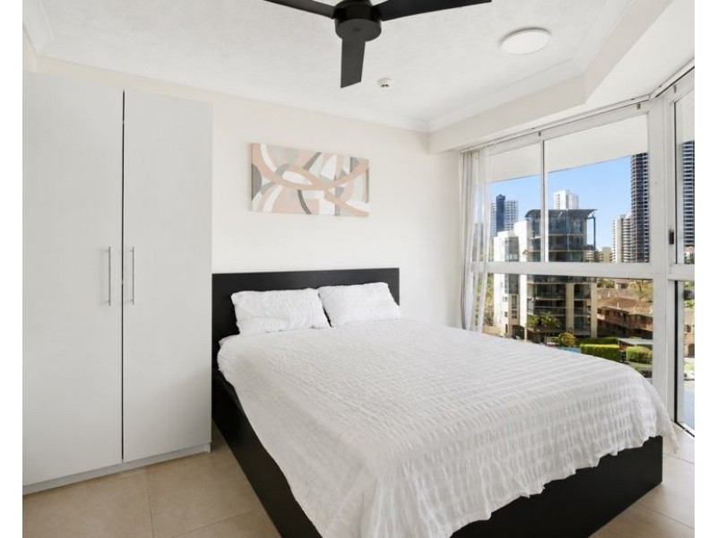 52/210-218 Surf Parade, Surfers Paradise QLD 4217