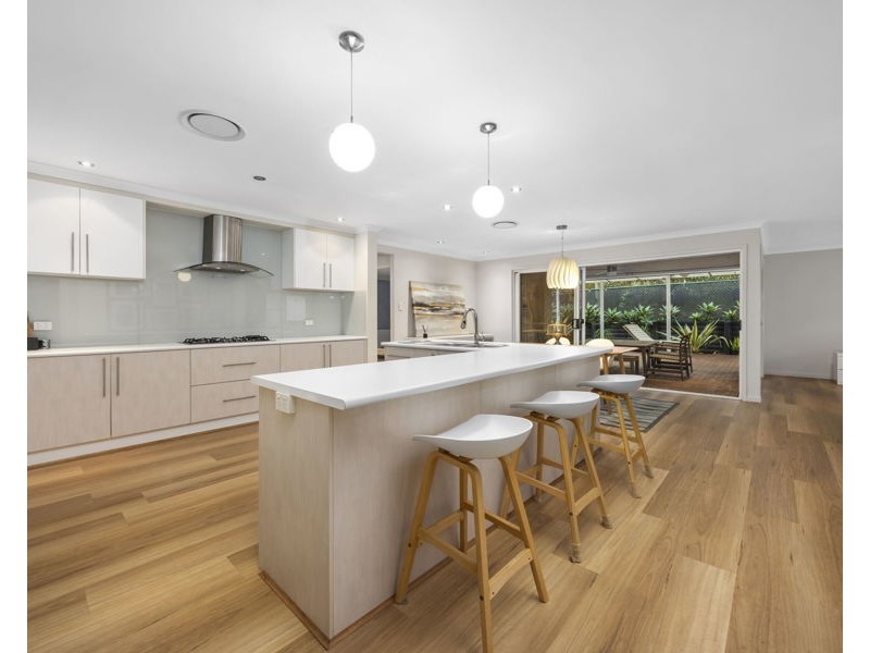 21 Banbrook Court, Molendinar QLD 4214