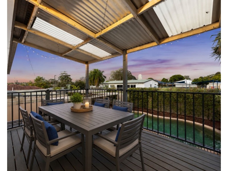 12 Okinya Street, Biggera Waters QLD 4216