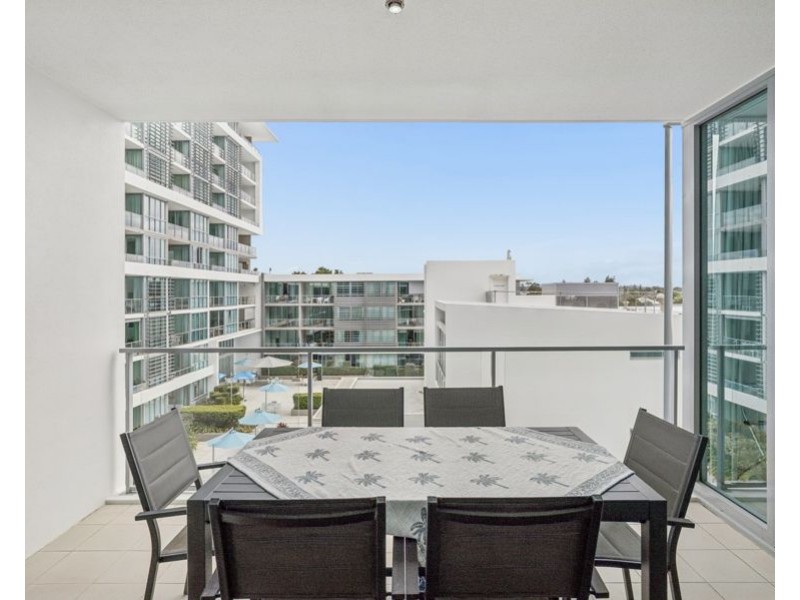 1307/33 T E Peters Drive, Broadbeach Waters QLD 4218