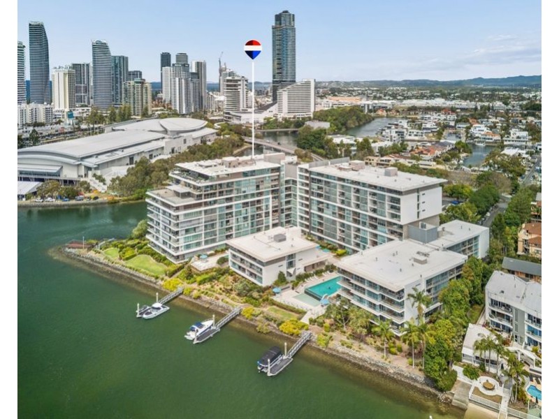 1307/33 T E Peters Drive, Broadbeach Waters QLD 4218