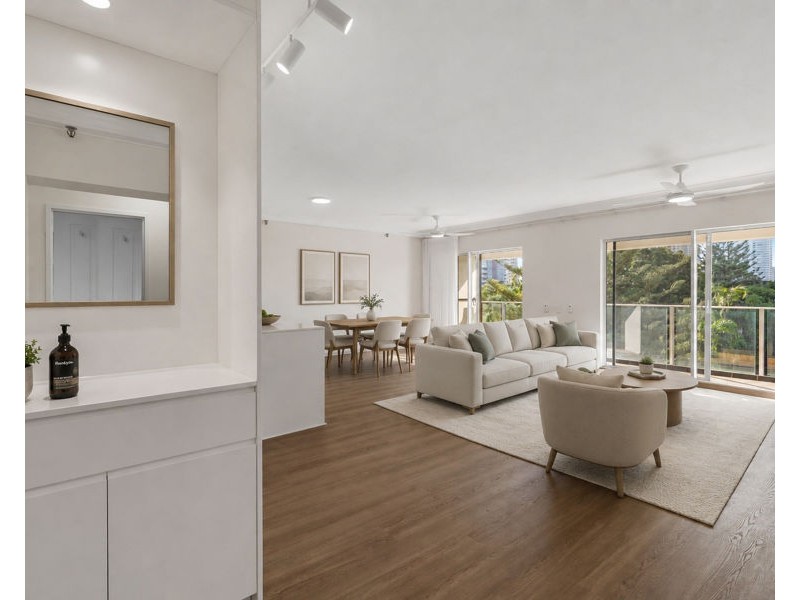 16/2 Admiralty Drive, Surfers Paradise QLD 4217