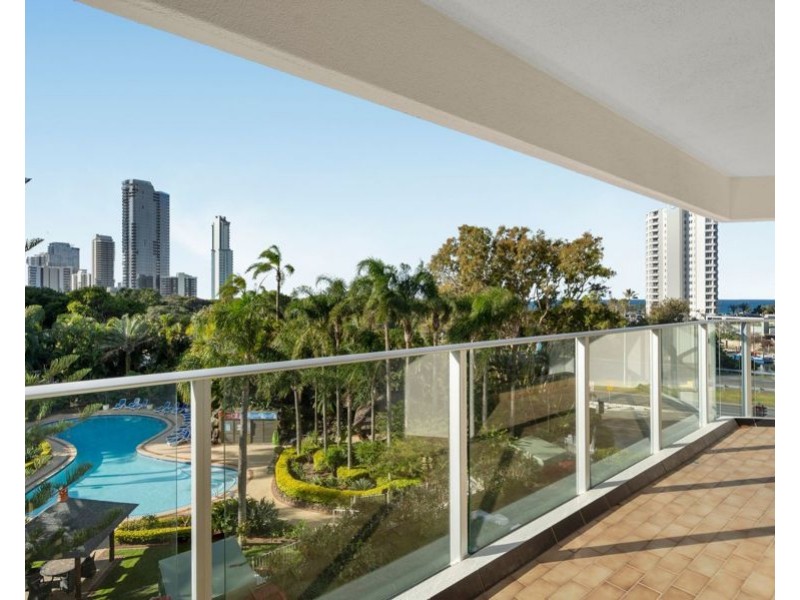 16/2 Admiralty Drive, Surfers Paradise QLD 4217