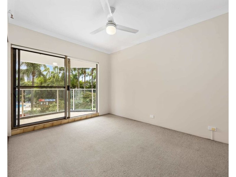 6/2 Admiralty Drive, Surfers Paradise QLD 4217
