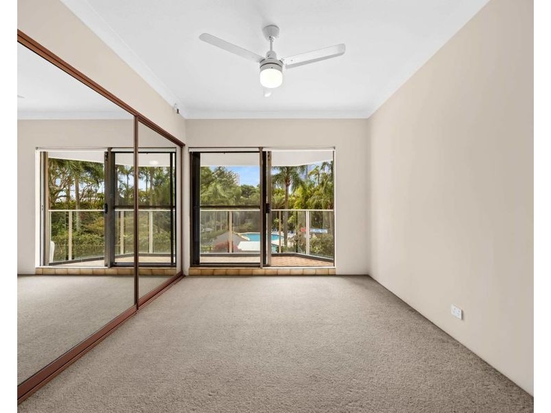6/2 Admiralty Drive, Surfers Paradise QLD 4217