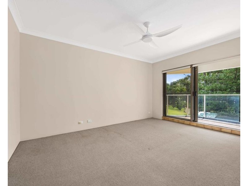 6/2 Admiralty Drive, Surfers Paradise QLD 4217