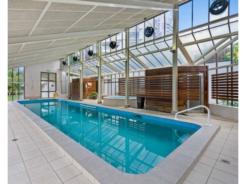 6/2 Admiralty Drive, Surfers Paradise QLD 4217