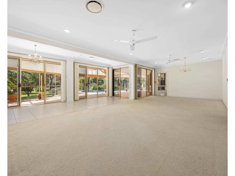 69 Marbella Drive, Benowa QLD 4217