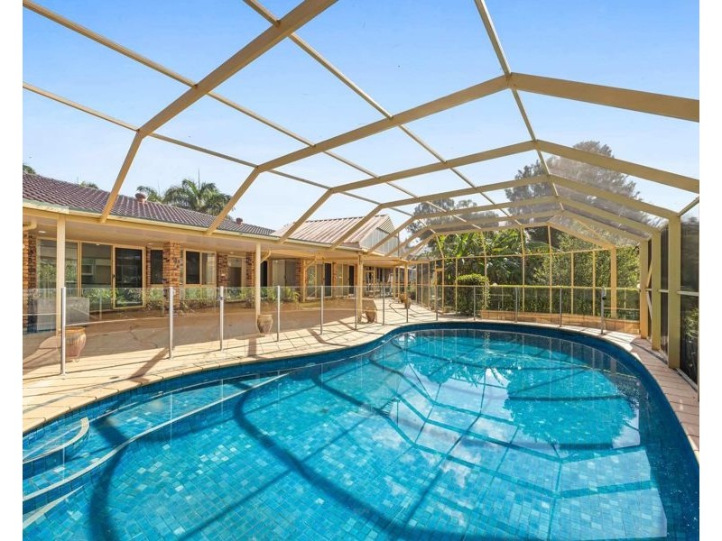69 Marbella Drive, Benowa QLD 4217