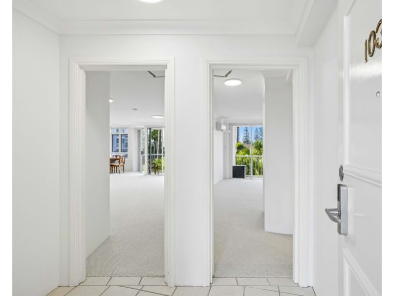 1032/2623-2633 Gold Coast Highway, Broadbeach QLD 4218
