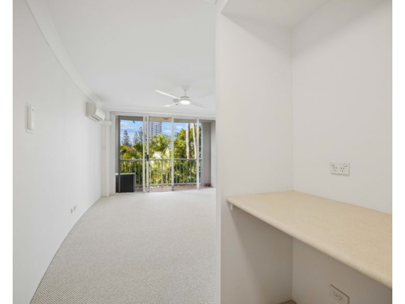 1032/2623-2633 Gold Coast Highway, Broadbeach QLD 4218