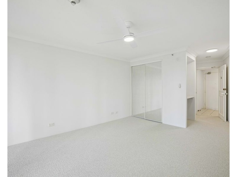 1032/2623-2633 Gold Coast Highway, Broadbeach QLD 4218