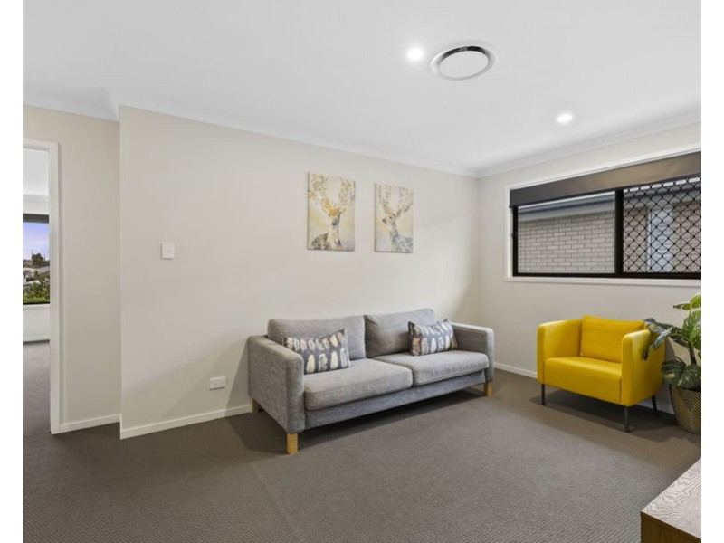 50 Aspen Way, Arundel QLD 4214