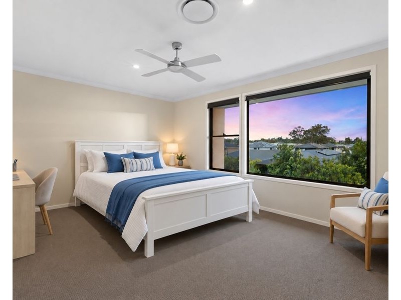 50 Aspen Way, Arundel QLD 4214