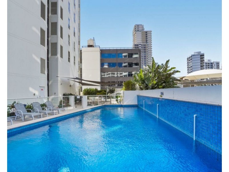 21/20 Queensland Avenue, Broadbeach QLD 4218