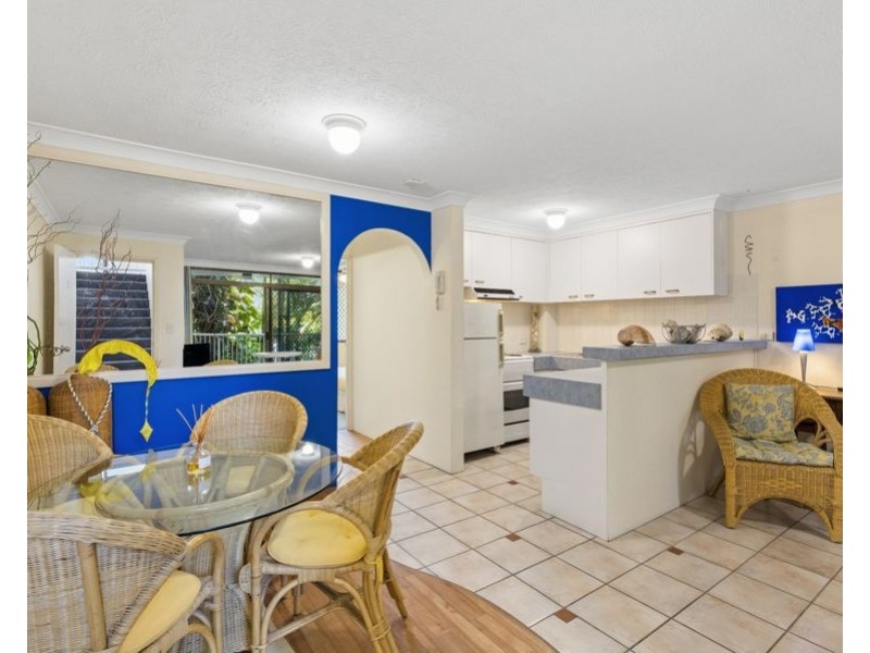 2/24 Hamilton Avenue, Surfers Paradise QLD 4217