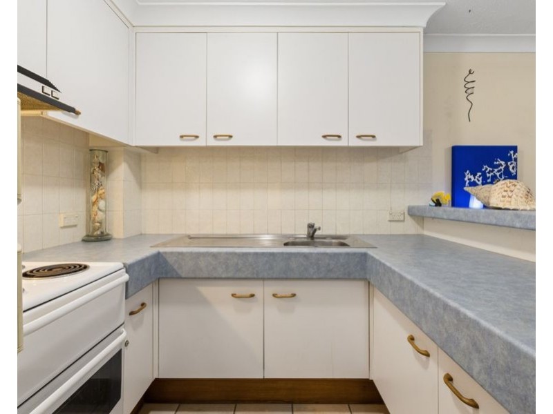 2/24 Hamilton Avenue, Surfers Paradise QLD 4217