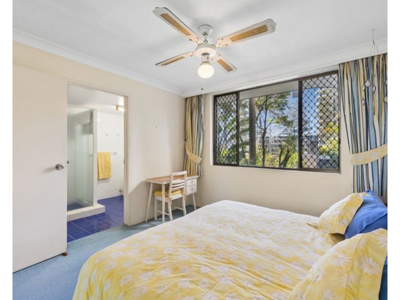 2/24 Hamilton Avenue, Surfers Paradise QLD 4217