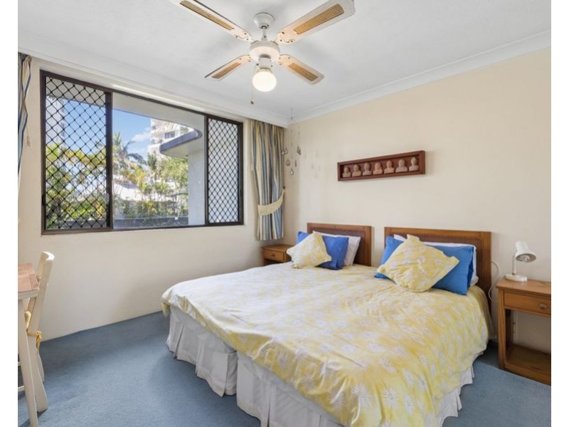 2/24 Hamilton Avenue, Surfers Paradise QLD 4217
