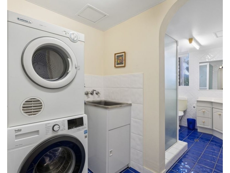 2/24 Hamilton Avenue, Surfers Paradise QLD 4217
