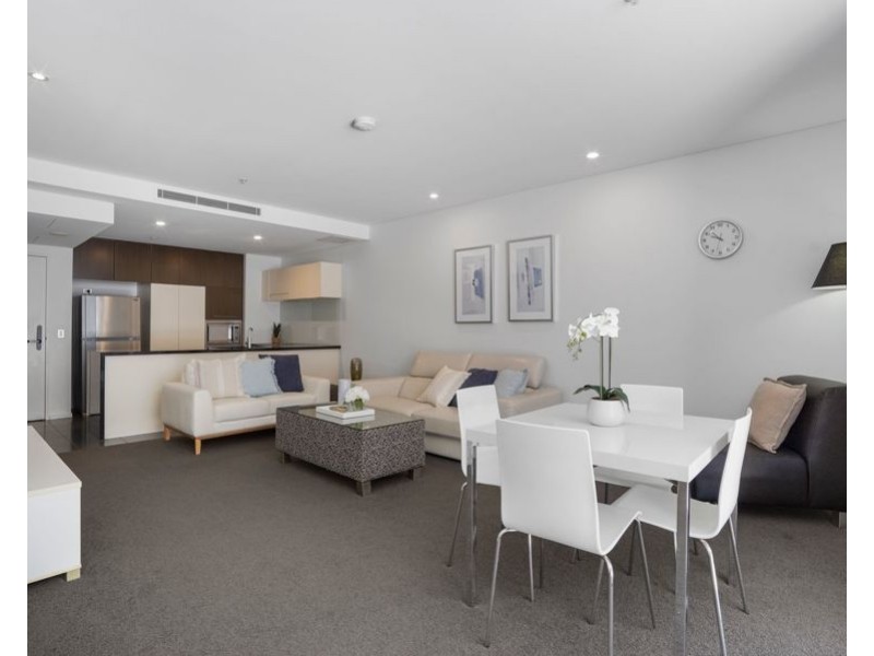 502/89 Surf Parade, Broadbeach QLD 4218