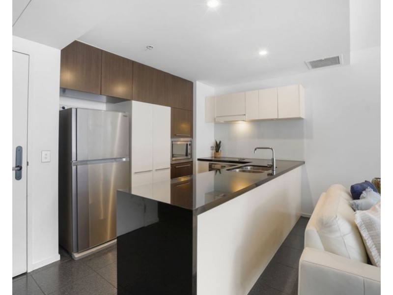 502/89 Surf Parade, Broadbeach QLD 4218