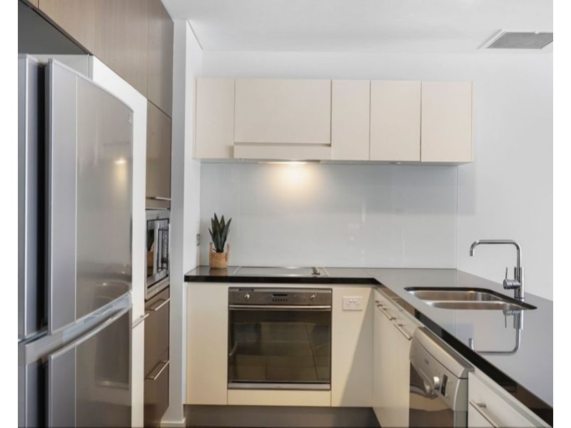 502/89 Surf Parade, Broadbeach QLD 4218