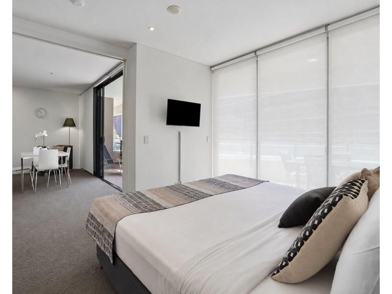 502/89 Surf Parade, Broadbeach QLD 4218