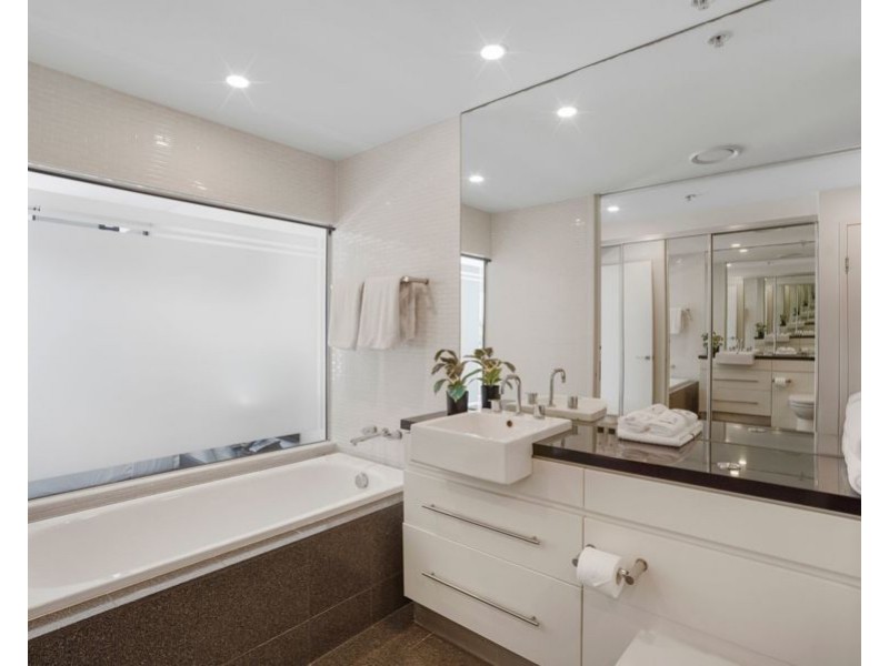 502/89 Surf Parade, Broadbeach QLD 4218
