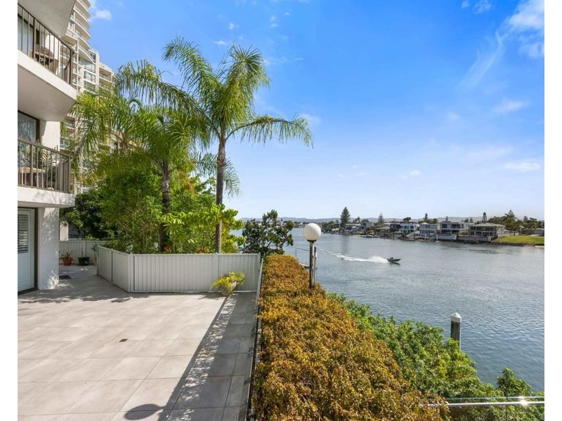 2/2916 Gold Coast Highway, Surfers Paradise QLD 4217