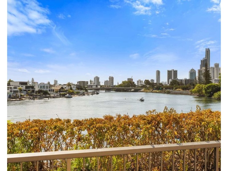 2/2916 Gold Coast Highway, Surfers Paradise QLD 4217
