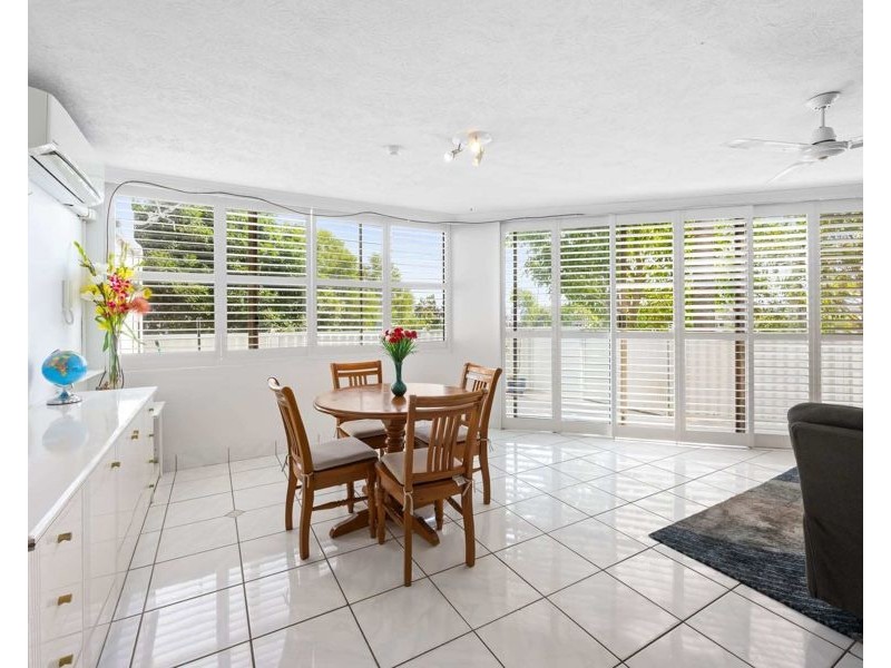 2/2916 Gold Coast Highway, Surfers Paradise QLD 4217