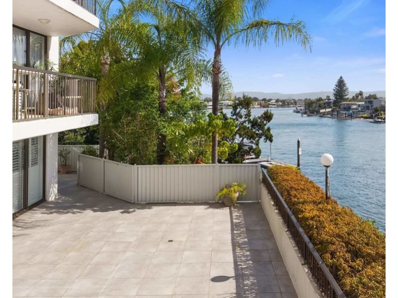 2/2916 Gold Coast Highway, Surfers Paradise QLD 4217