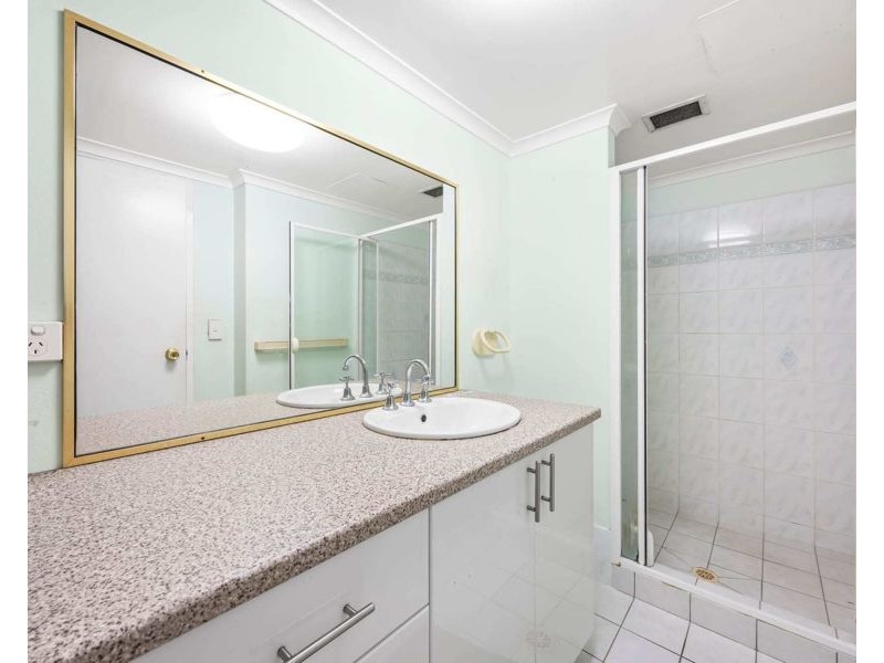 2/2916 Gold Coast Highway, Surfers Paradise QLD 4217