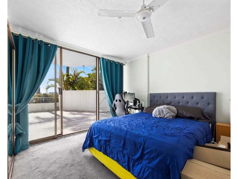 2/2916 Gold Coast Highway, Surfers Paradise QLD 4217