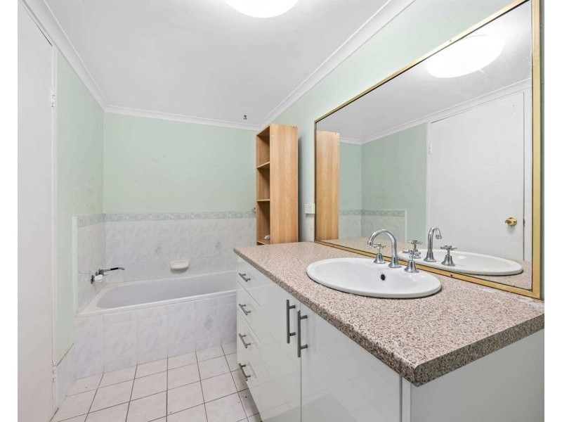 2/2916 Gold Coast Highway, Surfers Paradise QLD 4217