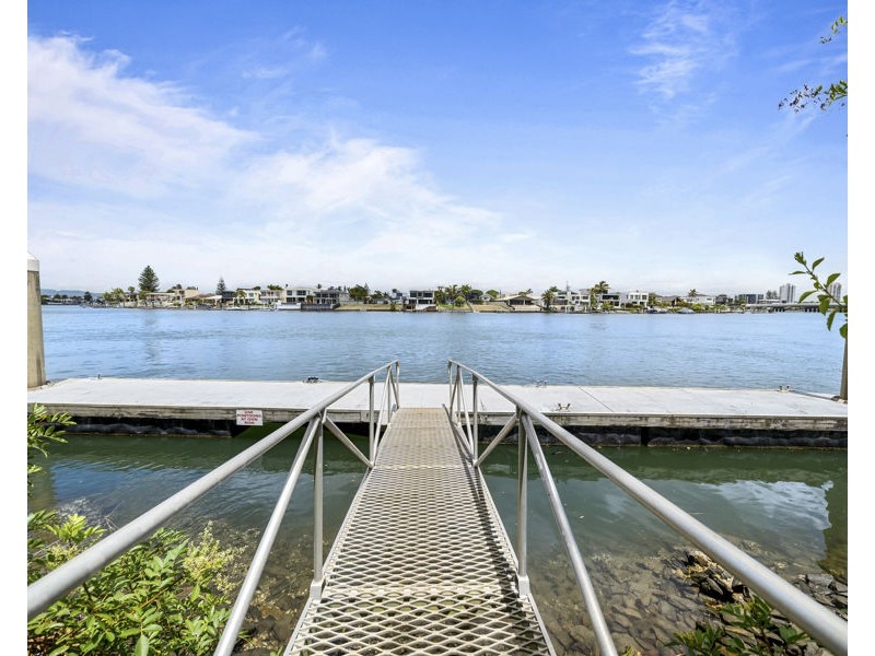2/2916 Gold Coast Highway, Surfers Paradise QLD 4217