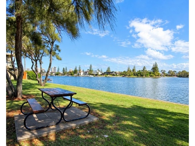 5/19 Sunset Boulevard, Surfers Paradise QLD 4217