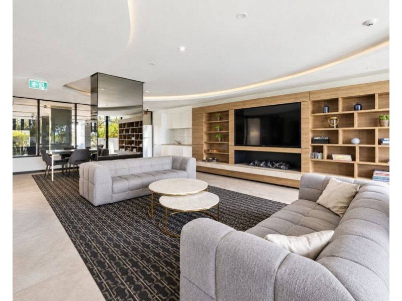 507/372-374 Marine Parade, Labrador QLD 4215
