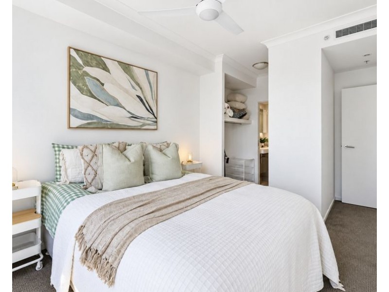 507/372-374 Marine Parade, Labrador QLD 4215