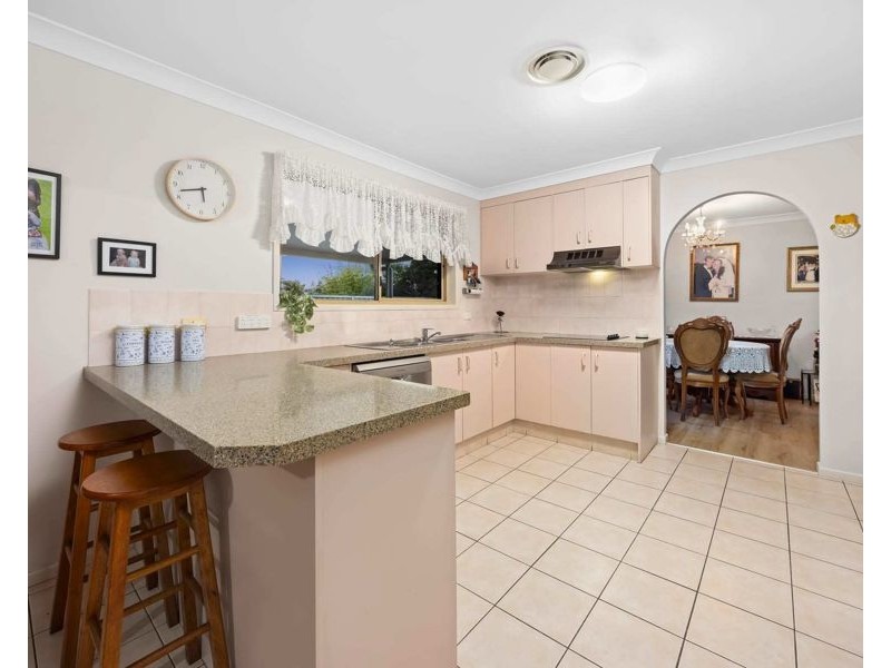 2 Greaves Court, Carrara QLD 4211