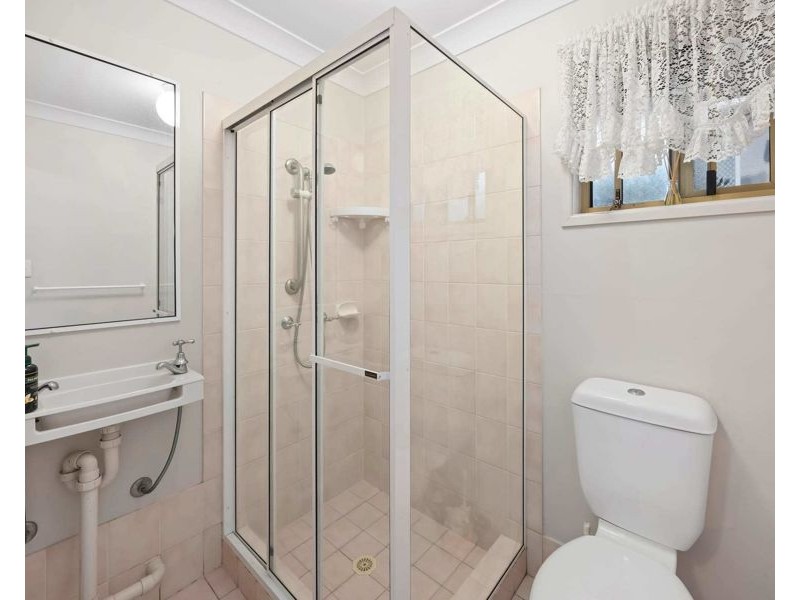 2 Greaves Court, Carrara QLD 4211