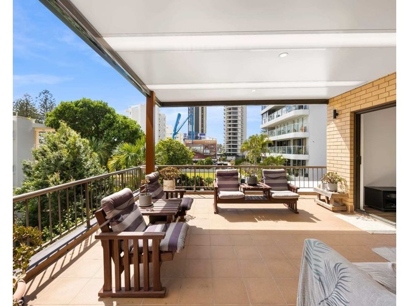 5/11 Britannia Avenue, Broadbeach QLD 4218