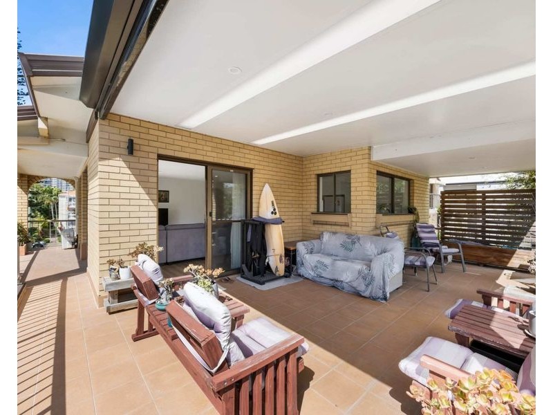 5/11 Britannia Avenue, Broadbeach QLD 4218